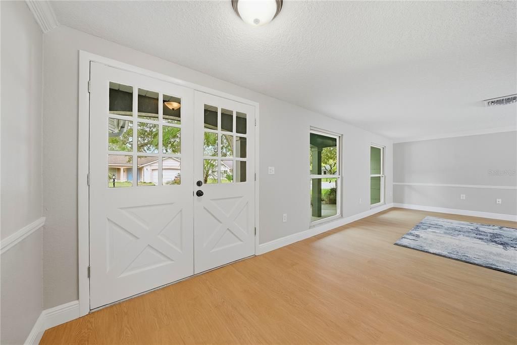 En Venta: $349,900 (3 camas, 2 baños, 1825 Pies cuadrados)