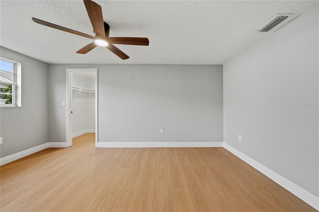 En Venta: $349,900 (3 camas, 2 baños, 1825 Pies cuadrados)