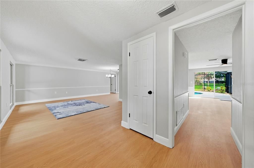 En Venta: $349,900 (3 camas, 2 baños, 1825 Pies cuadrados)