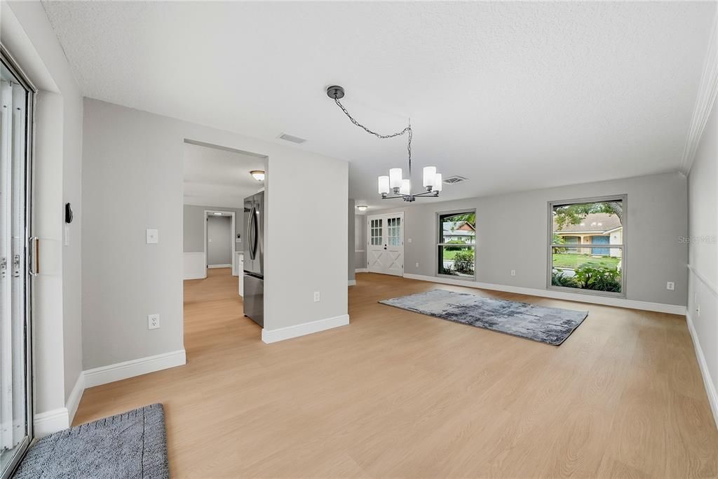 En Venta: $349,900 (3 camas, 2 baños, 1825 Pies cuadrados)