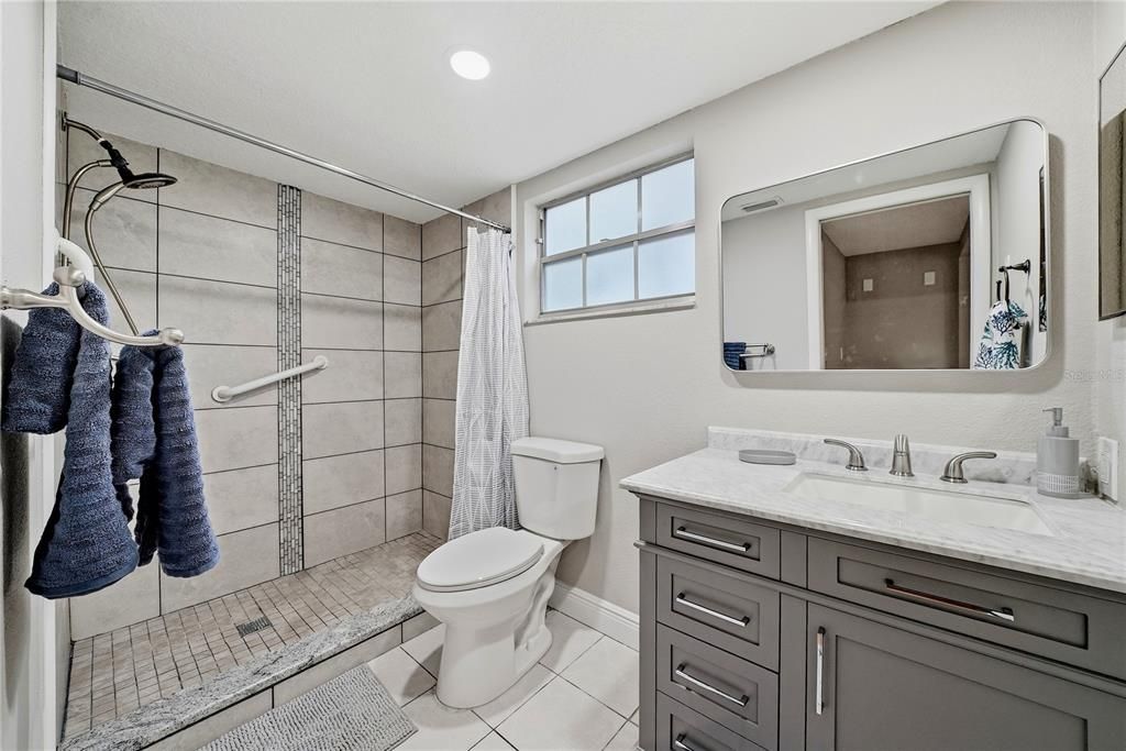 En Venta: $349,900 (3 camas, 2 baños, 1825 Pies cuadrados)