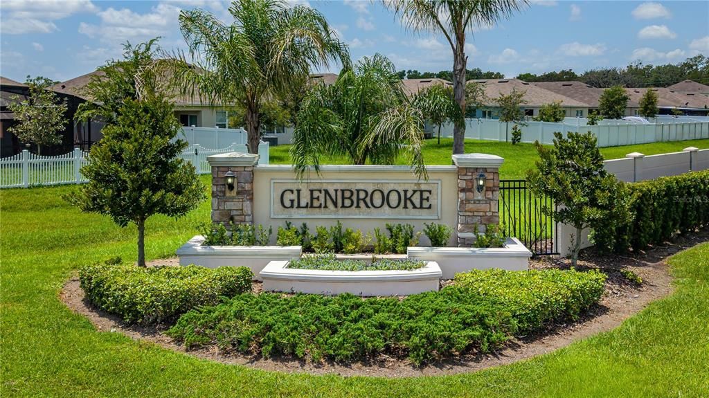 For Sale: $409,000 (5 beds, 3 baths, 2889 Square Feet)