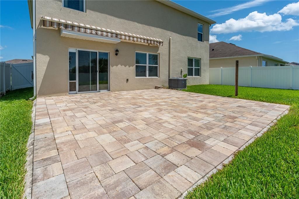 For Sale: $409,000 (5 beds, 3 baths, 2889 Square Feet)