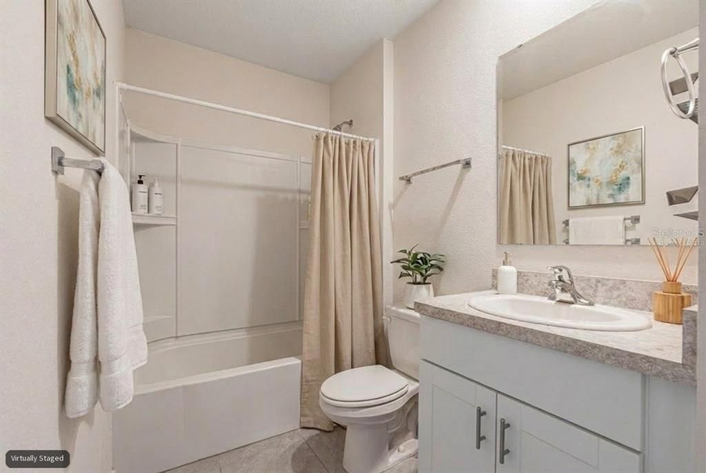 For Sale: $409,000 (5 beds, 3 baths, 2889 Square Feet)