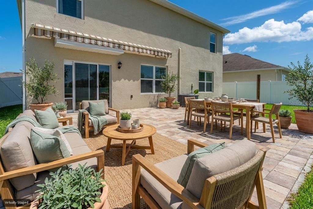For Sale: $409,000 (5 beds, 3 baths, 2889 Square Feet)