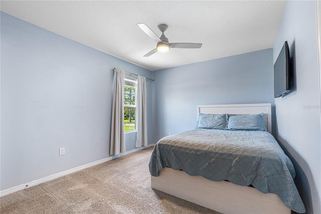 For Sale: $409,000 (5 beds, 3 baths, 2889 Square Feet)