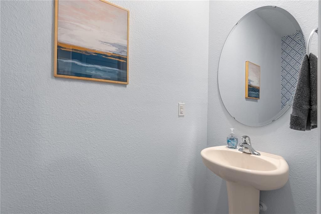 For Sale: $409,000 (5 beds, 3 baths, 2889 Square Feet)