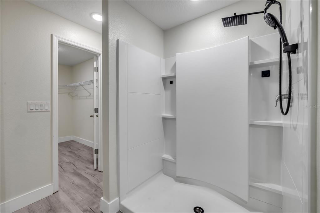 En Venta: $305,000 (3 camas, 2 baños, 1549 Pies cuadrados)