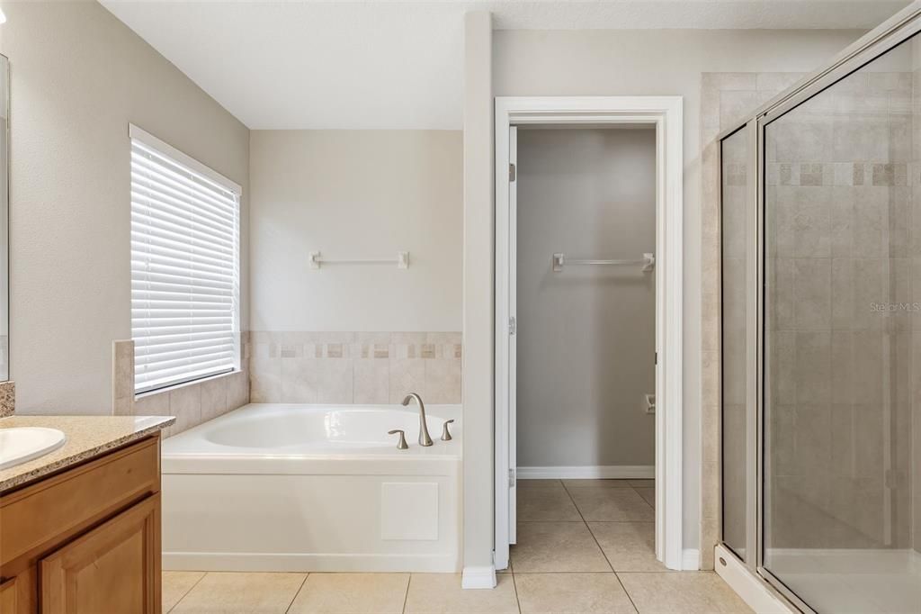 For Sale: $439,900 (4 beds, 2 baths, 2441 Square Feet)