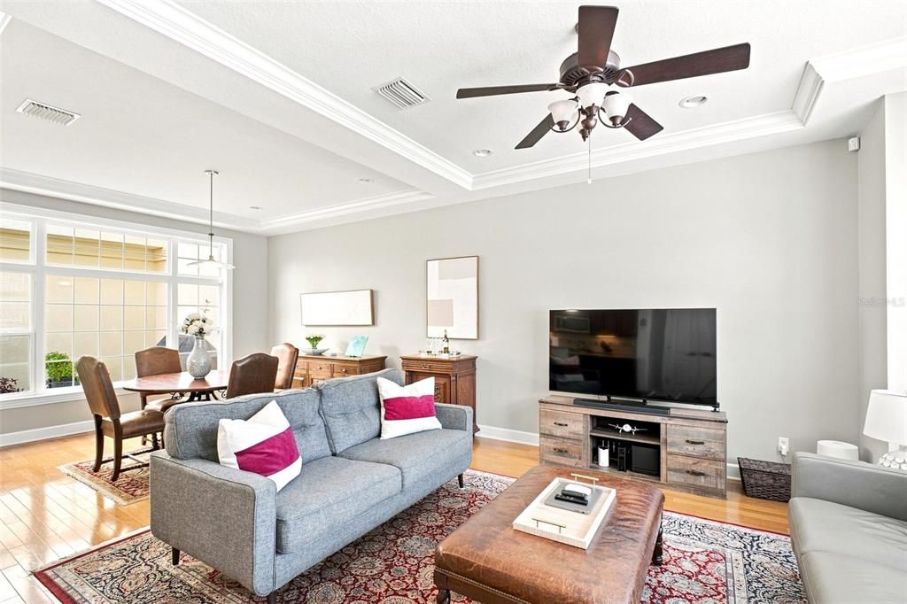 En Venta: $724,900 (3 camas, 2 baños, 2302 Pies cuadrados)