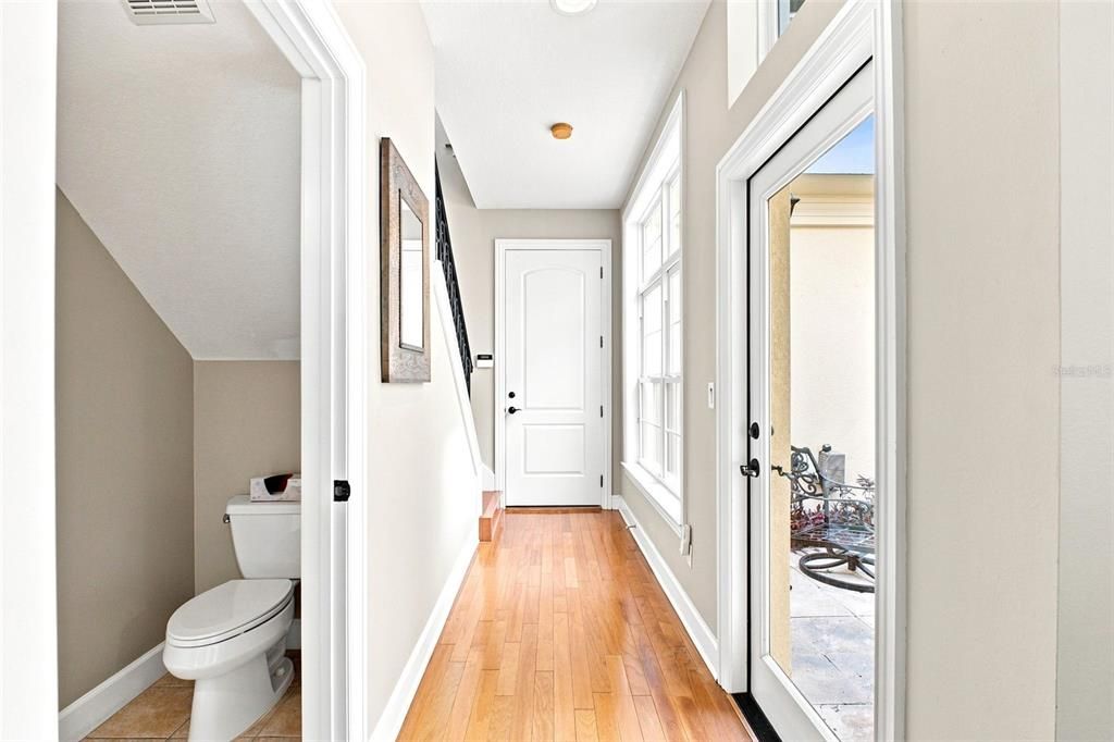 En Venta: $724,900 (3 camas, 2 baños, 2302 Pies cuadrados)