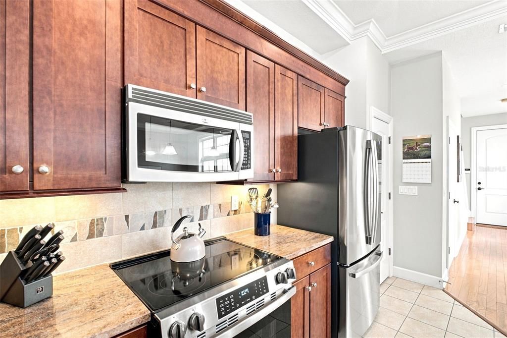 En Venta: $724,900 (3 camas, 2 baños, 2302 Pies cuadrados)