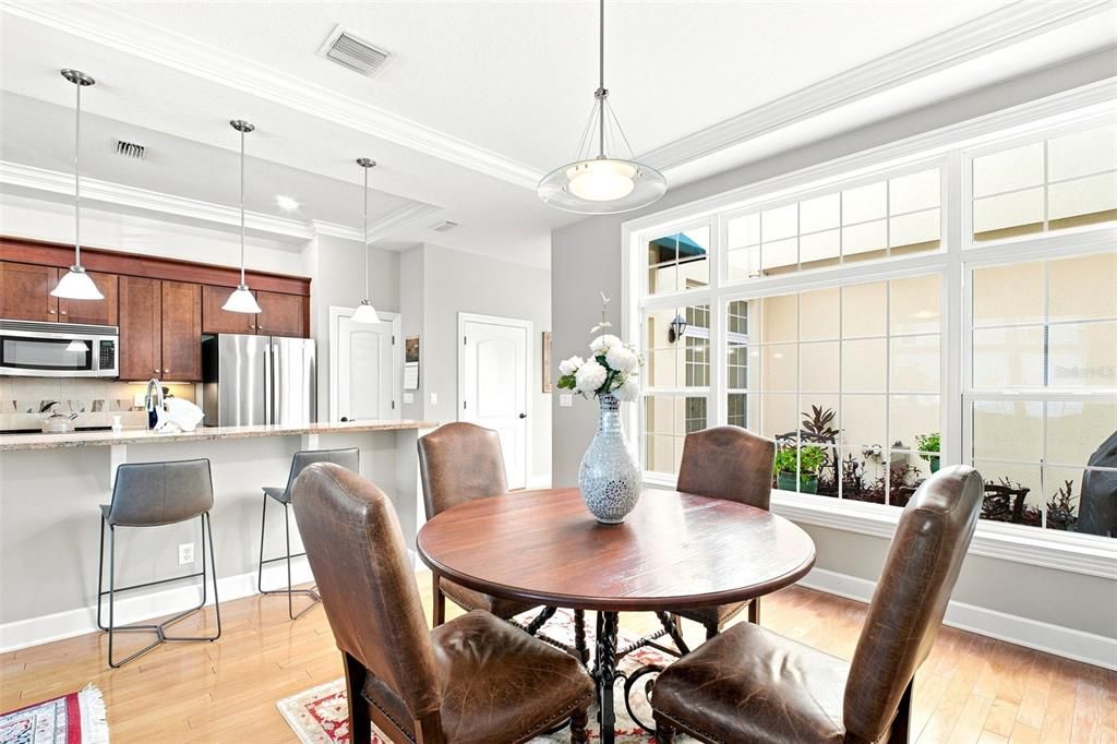 En Venta: $724,900 (3 camas, 2 baños, 2302 Pies cuadrados)
