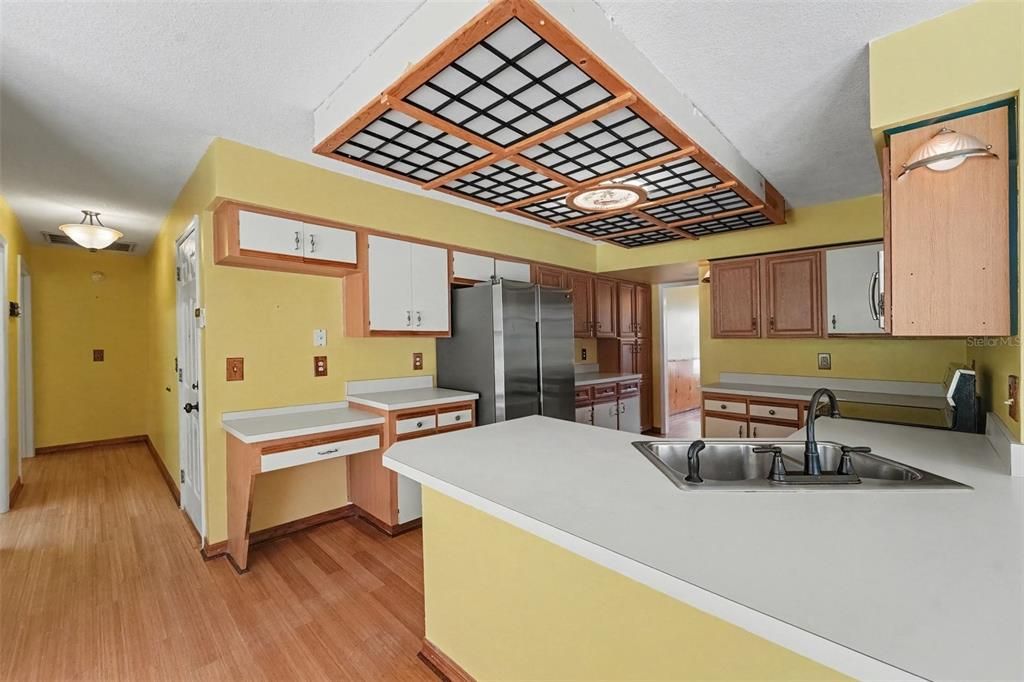 На продажу: $490,000 (4 спален, 3 ванн, 2213 Квадратных фут)