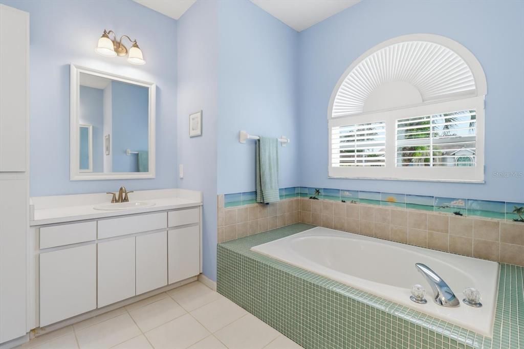 For Sale: $360,000 (3 beds, 2 baths, 2122 Square Feet)