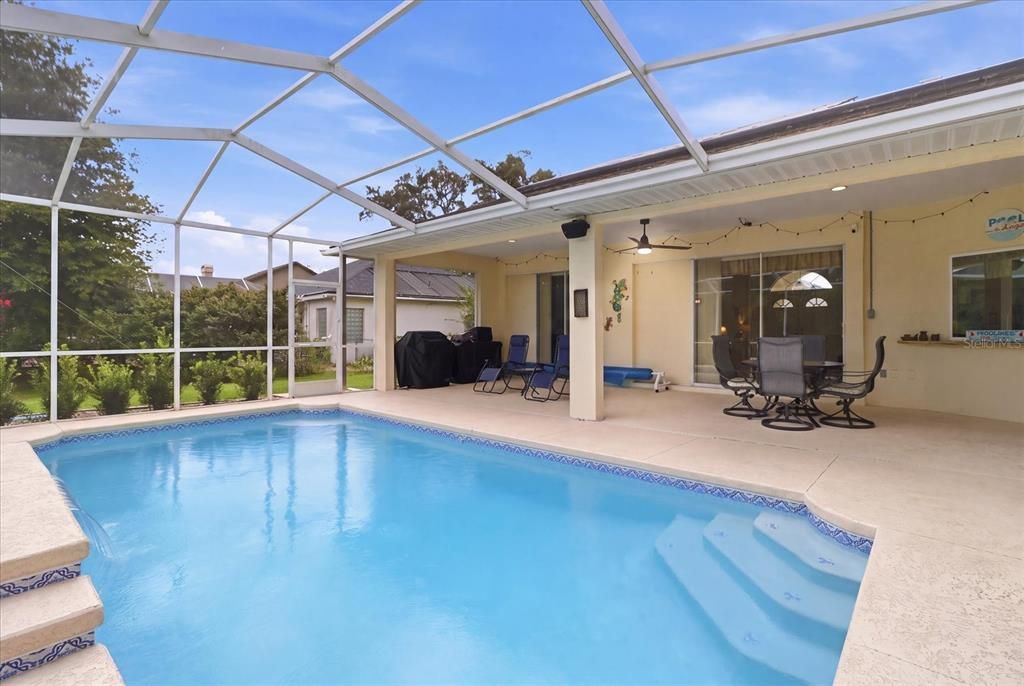 For Sale: $360,000 (3 beds, 2 baths, 2122 Square Feet)
