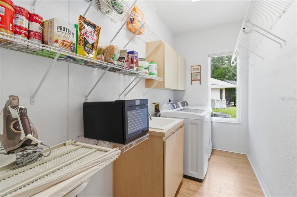 For Sale: $360,000 (3 beds, 2 baths, 2122 Square Feet)