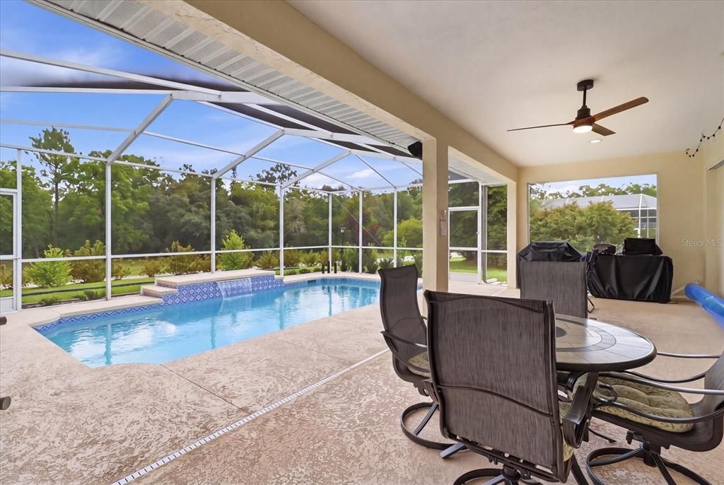 For Sale: $360,000 (3 beds, 2 baths, 2122 Square Feet)