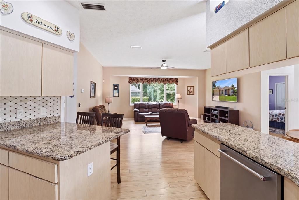 For Sale: $360,000 (3 beds, 2 baths, 2122 Square Feet)