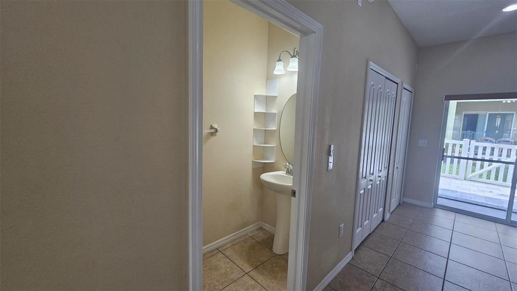 В аренду: $1,650 (2 спален, 2 ванн, 1192 Квадратных фут)