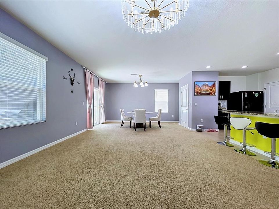 En Venta: $465,000 (4 camas, 2 baños, 2260 Pies cuadrados)