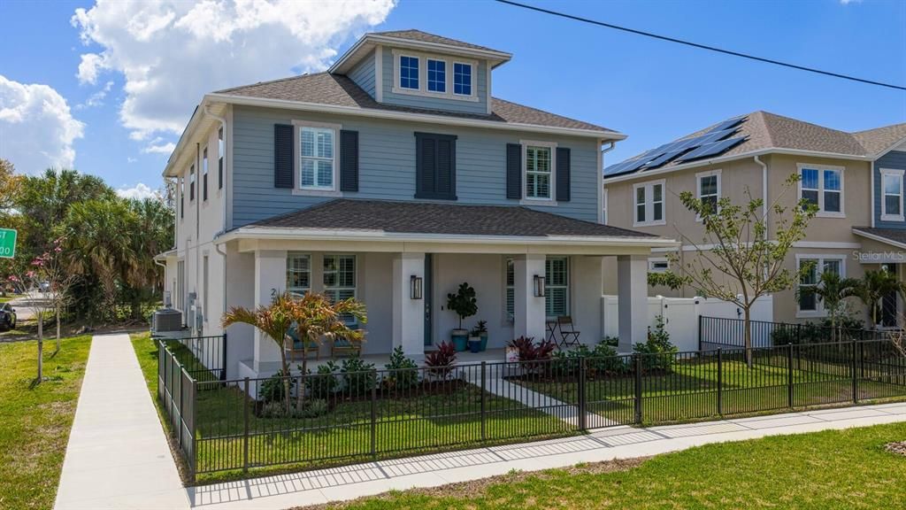 For Rent: $9,200 (4 beds, 3 baths, 3015 Square Feet)