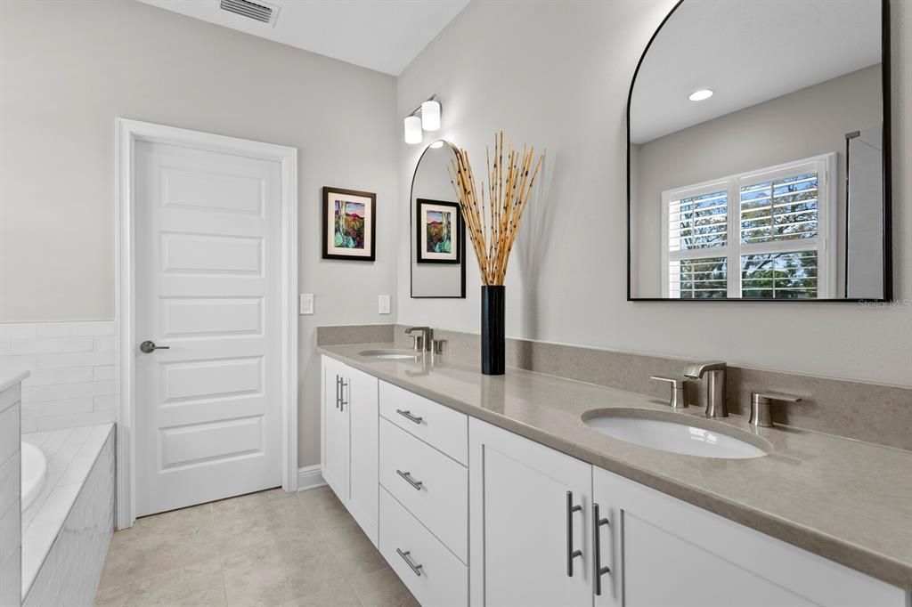 For Rent: $9,200 (4 beds, 3 baths, 3015 Square Feet)