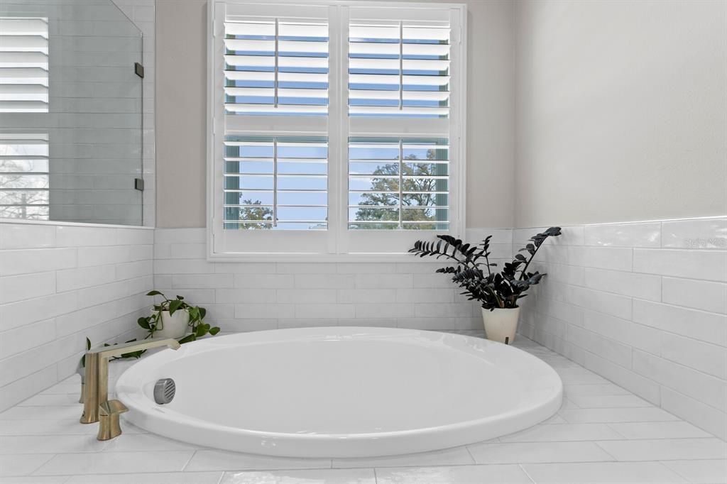 For Rent: $9,200 (4 beds, 3 baths, 3015 Square Feet)