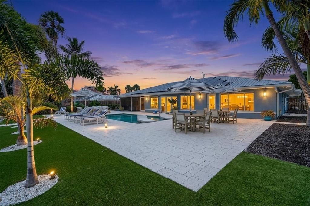 En Venta: $5,000,000 (3 camas, 3 baños, 3236 Pies cuadrados)