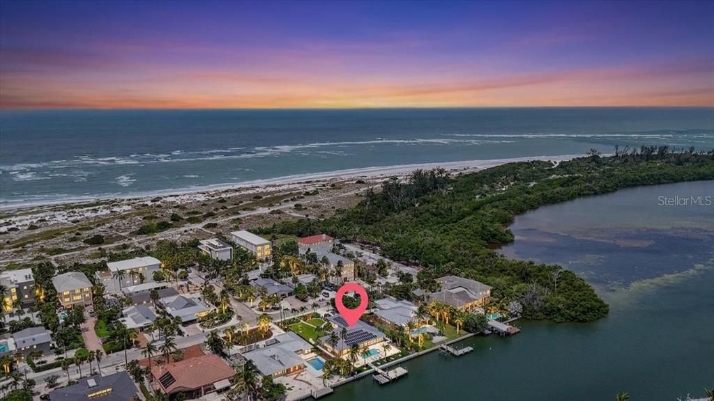 En Venta: $5,000,000 (3 camas, 3 baños, 3236 Pies cuadrados)