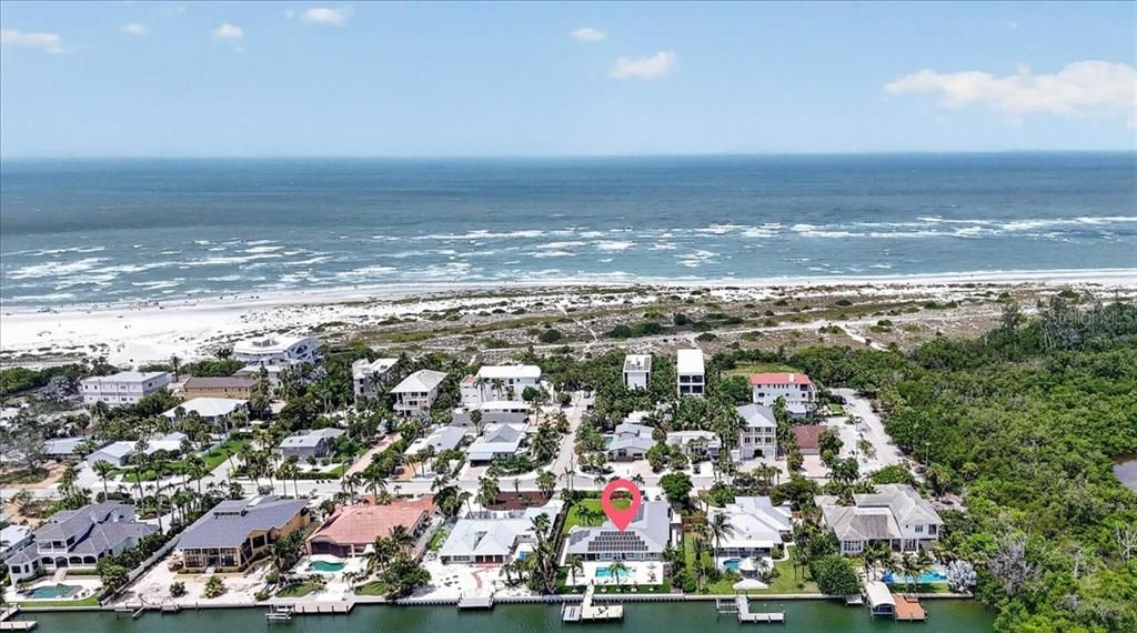 En Venta: $5,000,000 (3 camas, 3 baños, 3236 Pies cuadrados)