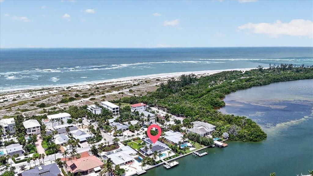 En Venta: $5,000,000 (3 camas, 3 baños, 3236 Pies cuadrados)