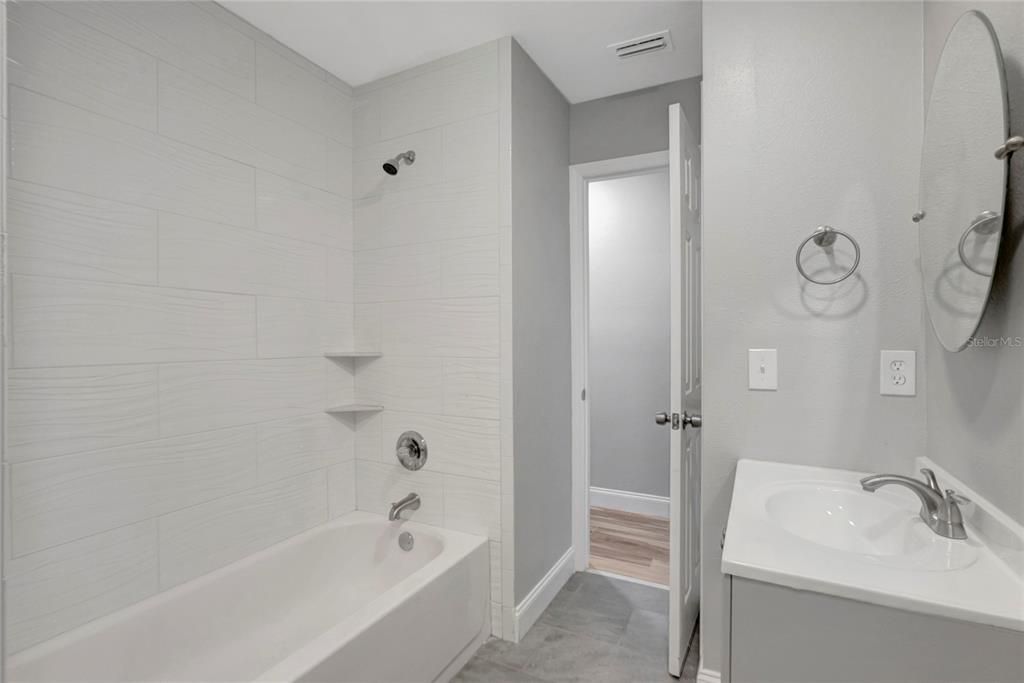 На продажу: $369,900 (3 спален, 2 ванн, 1567 Квадратных фут)