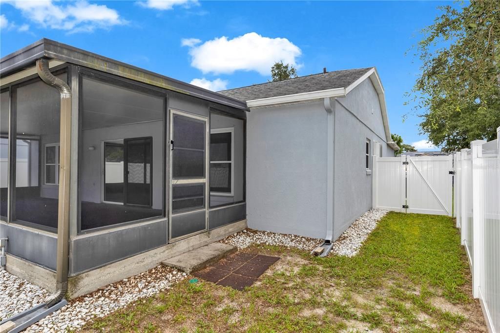 For Sale: $355,000 (3 beds, 2 baths, 1254 Square Feet)