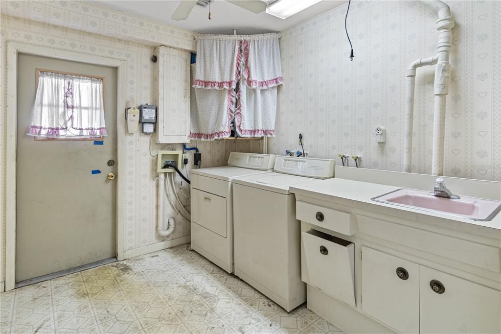 На продажу: $499,000 (3 спален, 2 ванн, 2228 Квадратных фут)