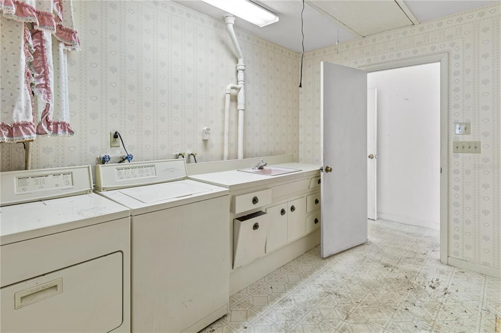 На продажу: $499,000 (3 спален, 2 ванн, 2228 Квадратных фут)