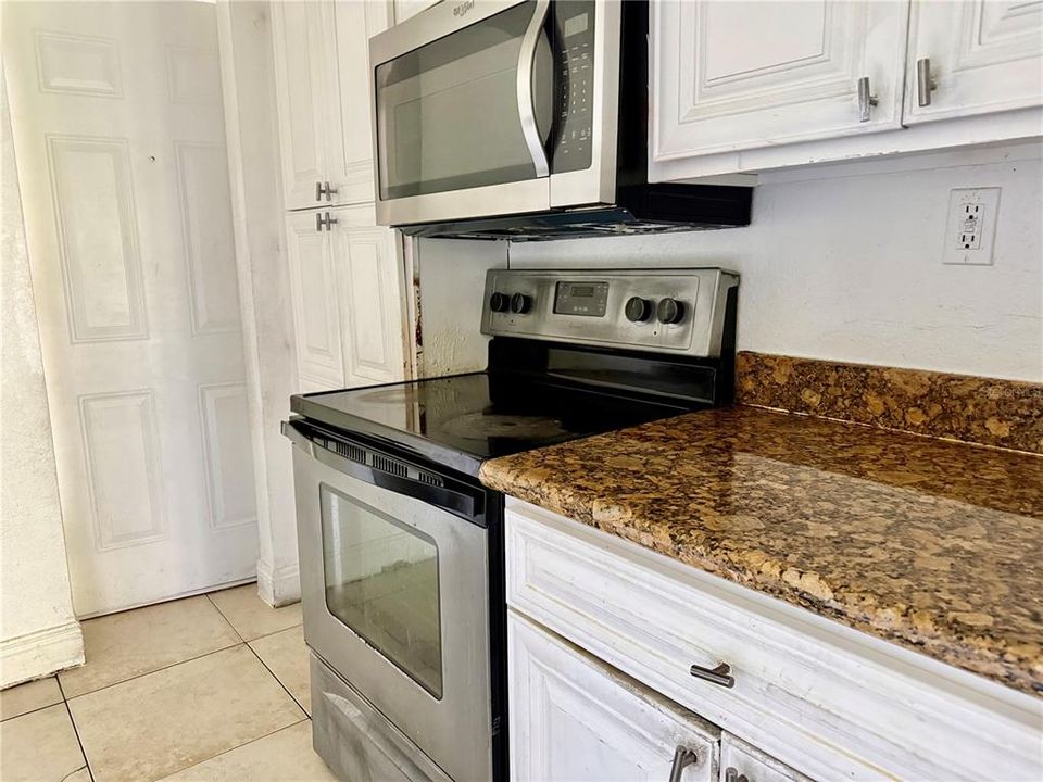 En Venta: $139,900 (3 camas, 2 baños, 1270 Pies cuadrados)