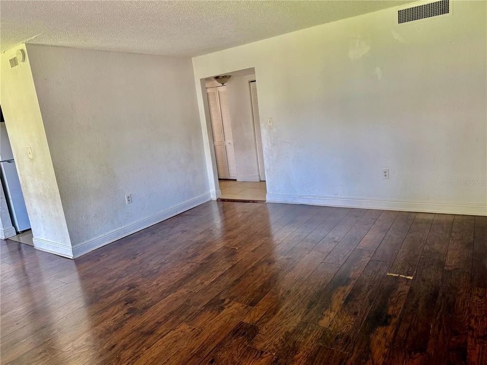 En Venta: $139,900 (3 camas, 2 baños, 1270 Pies cuadrados)