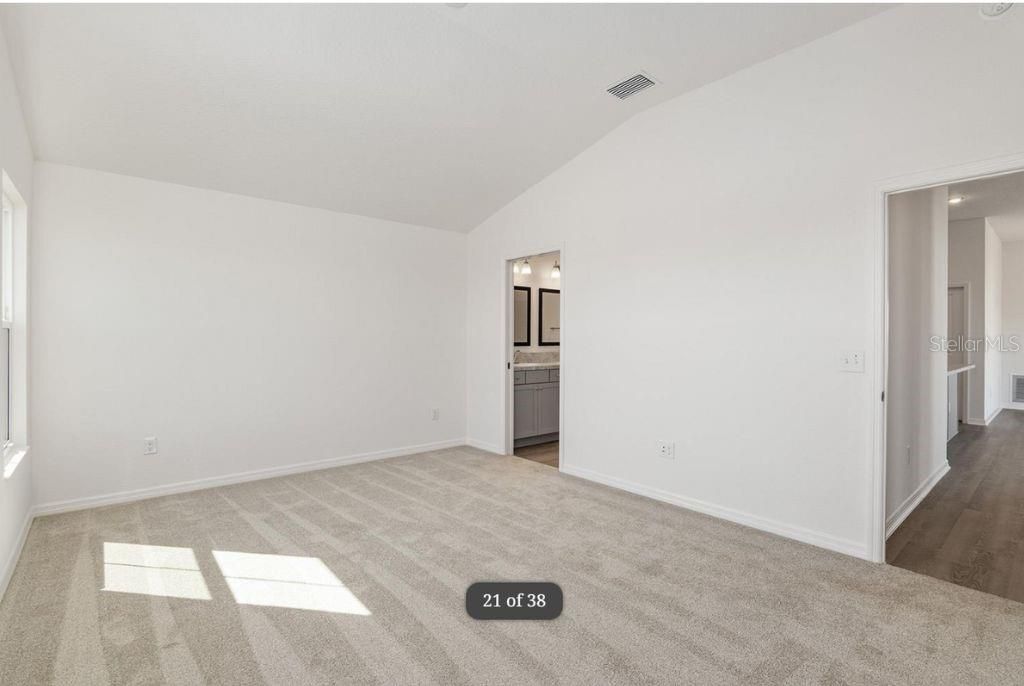 В аренду: $2,200 (2 спален, 2 ванн, 1175 Квадратных фут)
