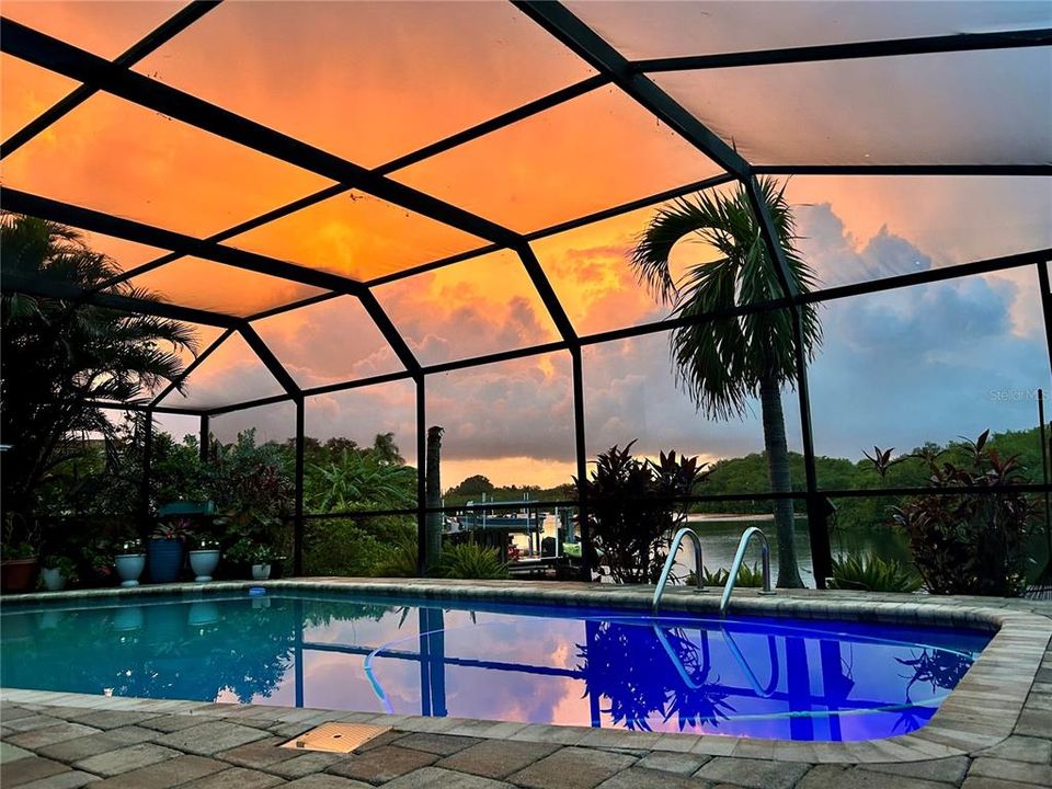 En Venta: $850,000 (4 camas, 3 baños, 2629 Pies cuadrados)