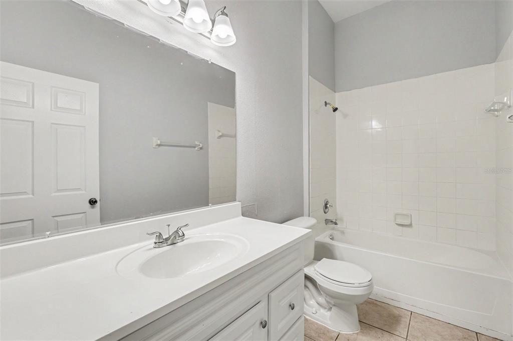 En Venta: $324,900 (4 camas, 2 baños, 1802 Pies cuadrados)