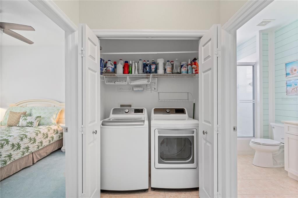 For Sale: $319,000 (3 beds, 2 baths, 1517 Square Feet)