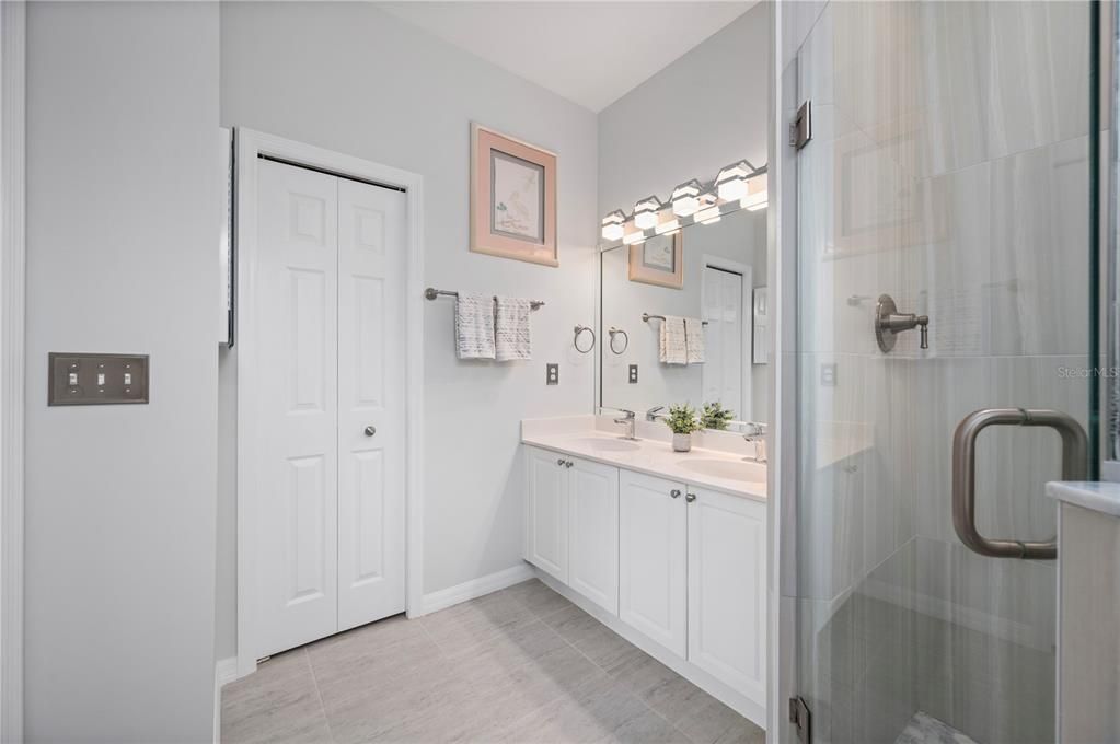 For Sale: $319,000 (3 beds, 2 baths, 1517 Square Feet)