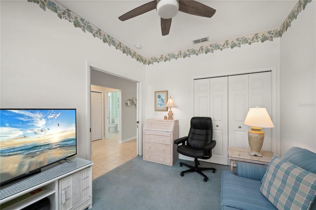 For Sale: $319,000 (3 beds, 2 baths, 1517 Square Feet)
