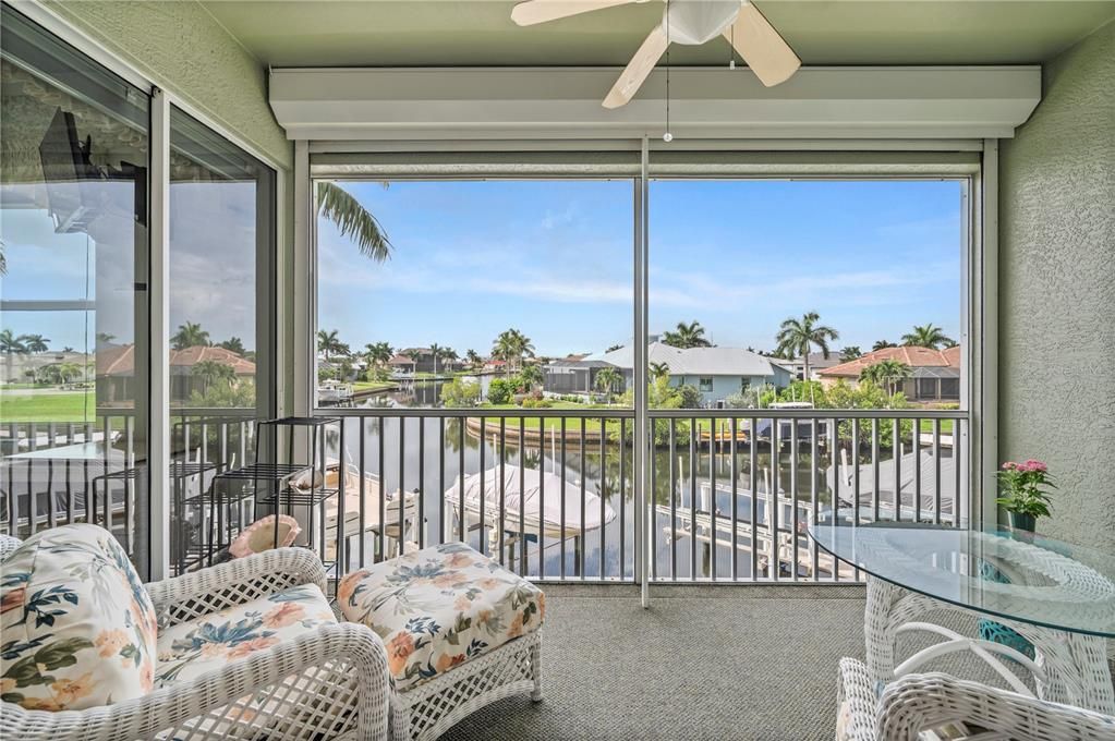 For Sale: $319,000 (3 beds, 2 baths, 1517 Square Feet)