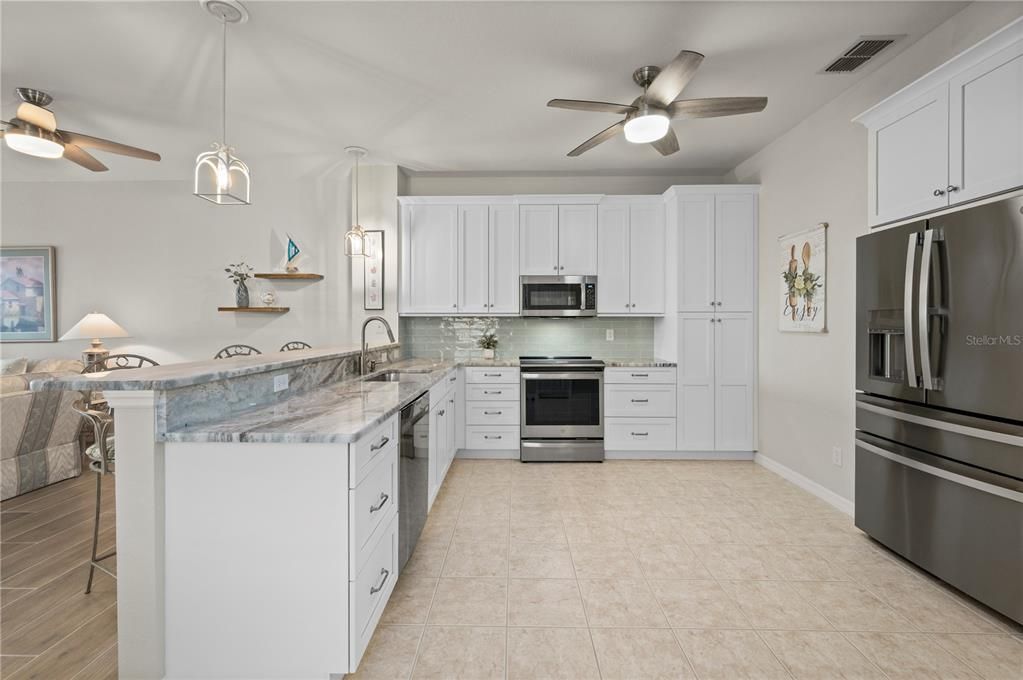 For Sale: $319,000 (3 beds, 2 baths, 1517 Square Feet)