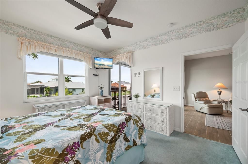 For Sale: $319,000 (3 beds, 2 baths, 1517 Square Feet)