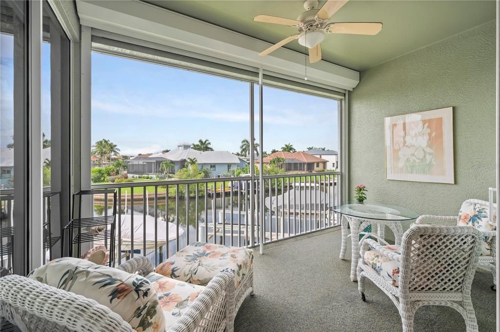 For Sale: $319,000 (3 beds, 2 baths, 1517 Square Feet)