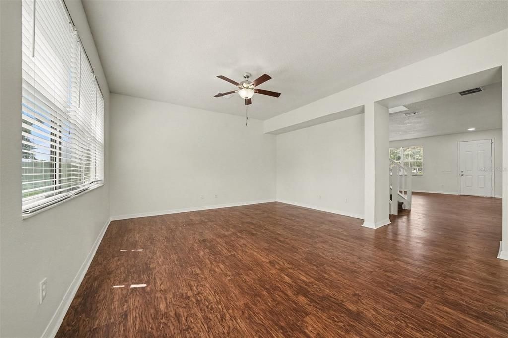 For Sale: $444,900 (5 beds, 2 baths, 3042 Square Feet)