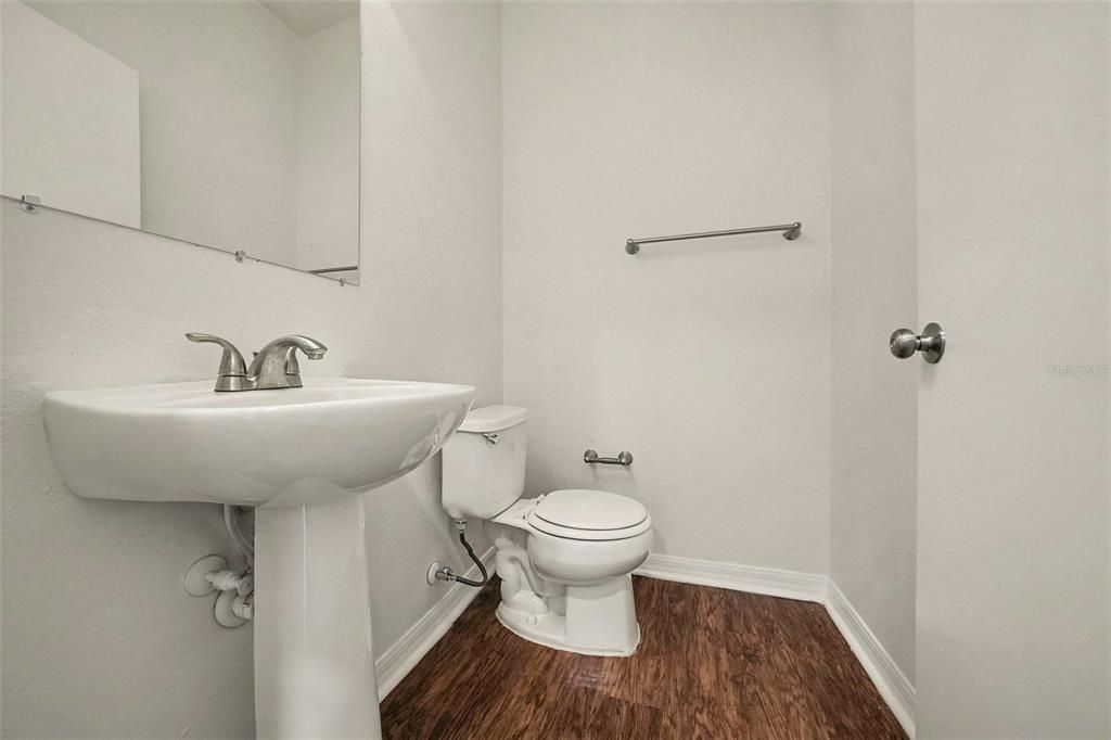 For Sale: $444,900 (5 beds, 2 baths, 3042 Square Feet)